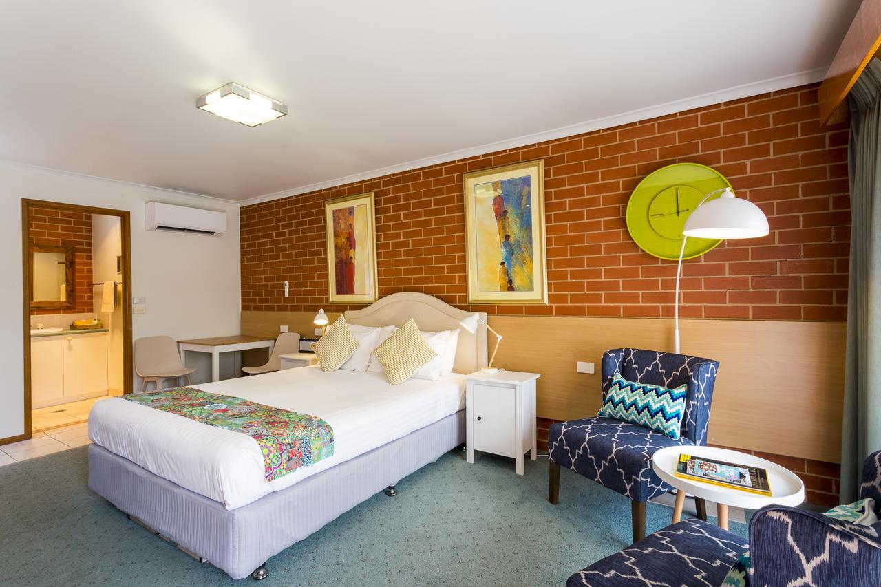 Yackandandah Central Bagian luar foto