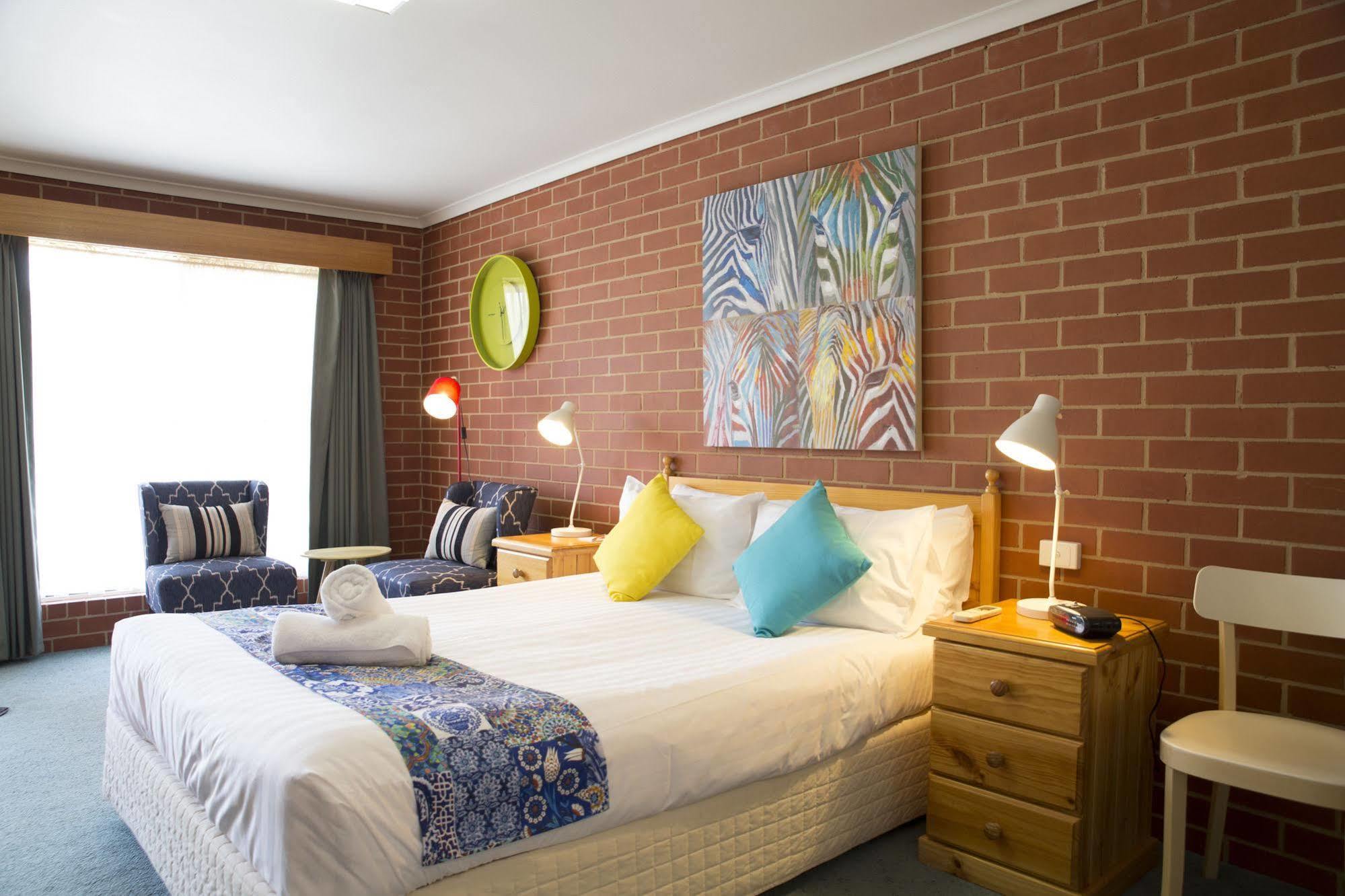 Yackandandah Central Bagian luar foto