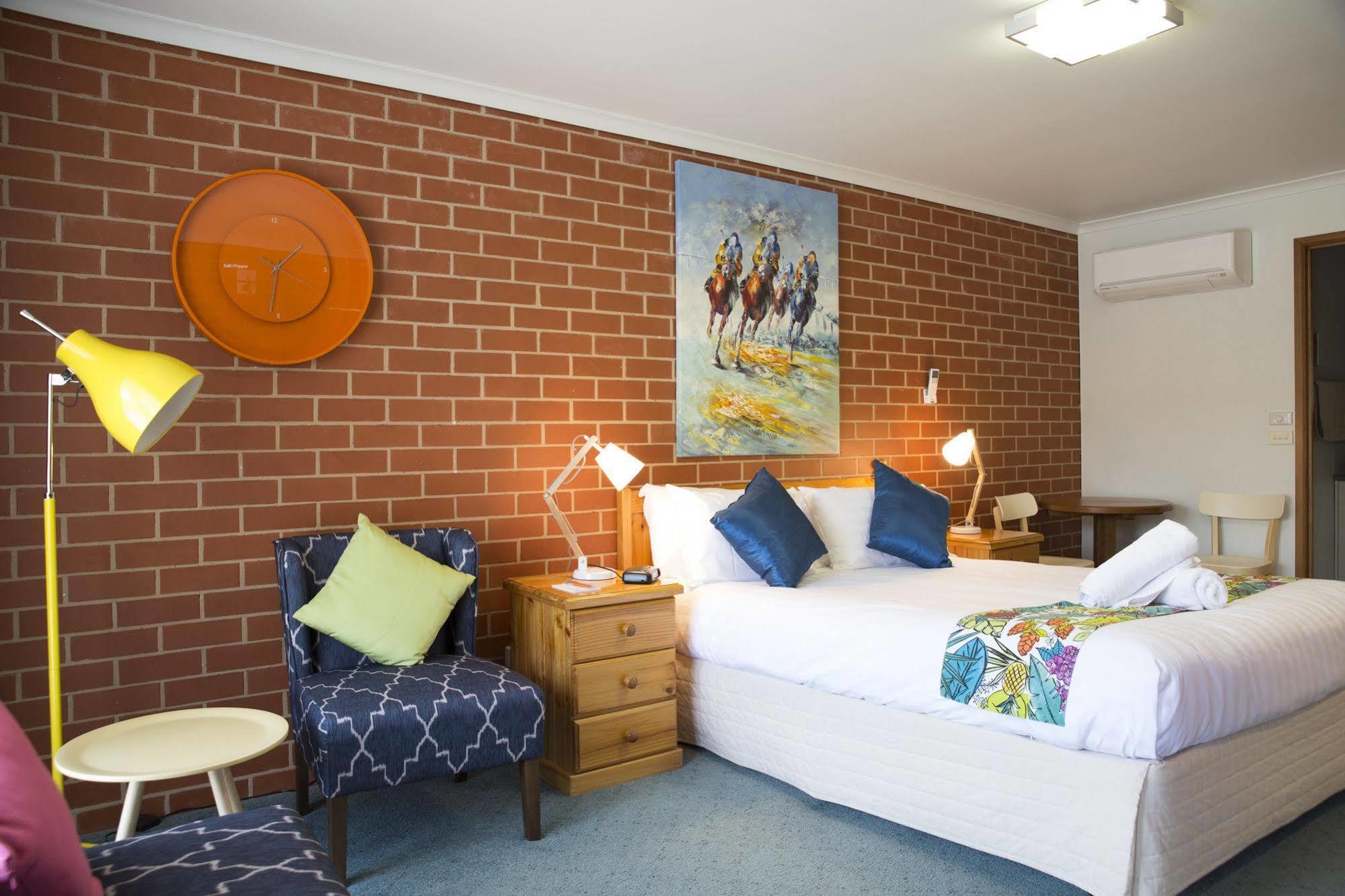 Yackandandah Central Bagian luar foto